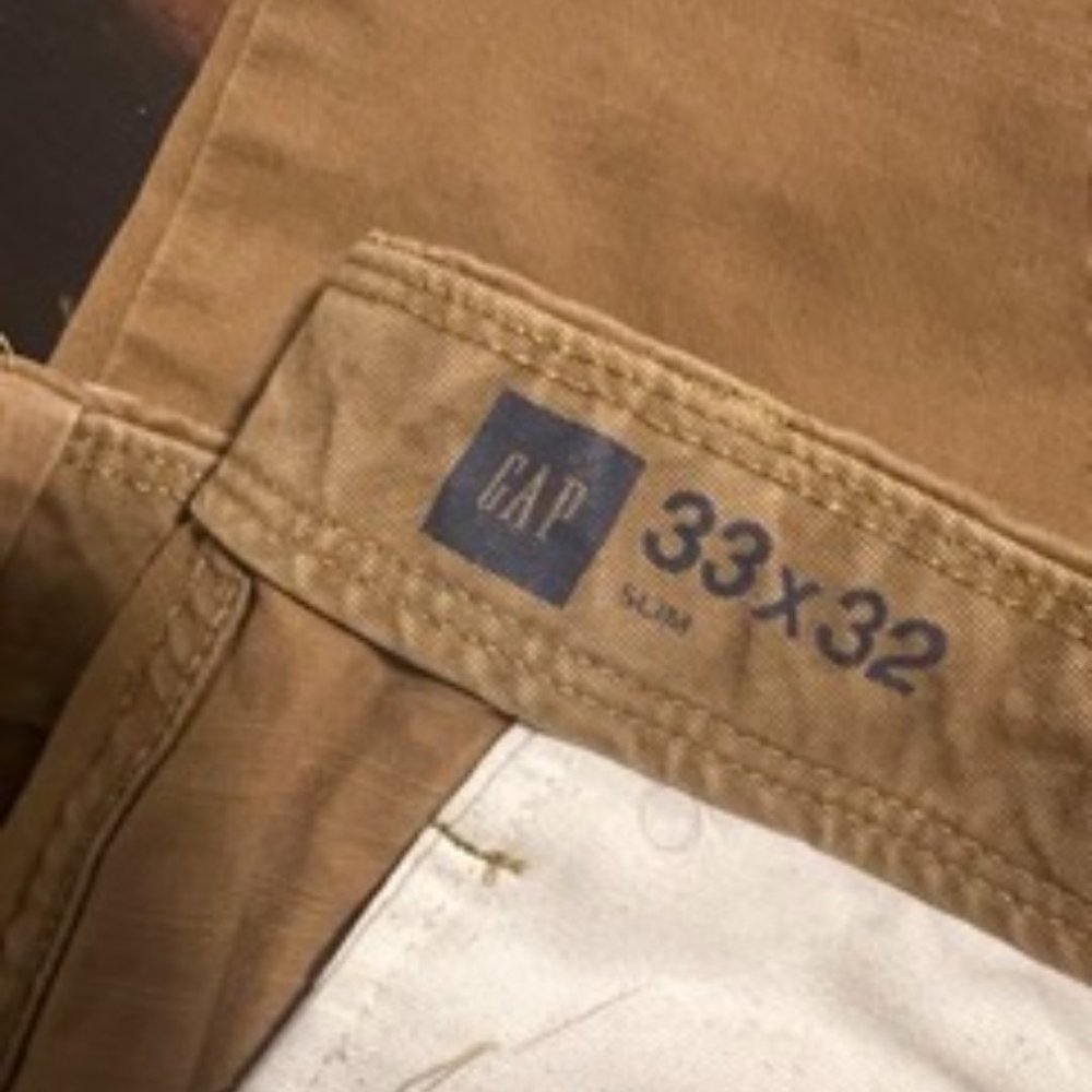 Gap Khakis 33x32 Slim